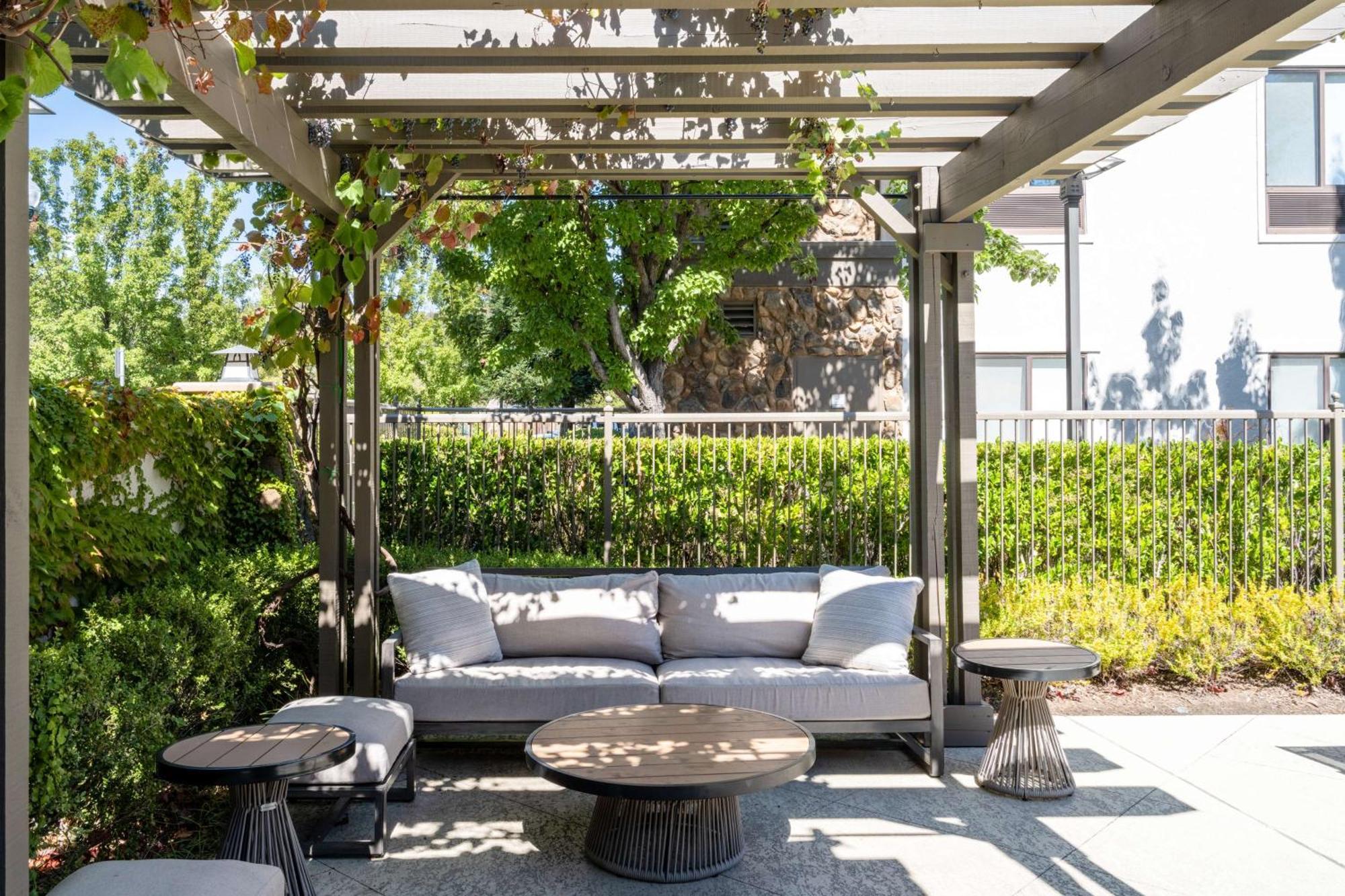 Hotel Hampton & Windsor-sonoma Wine Country 3*