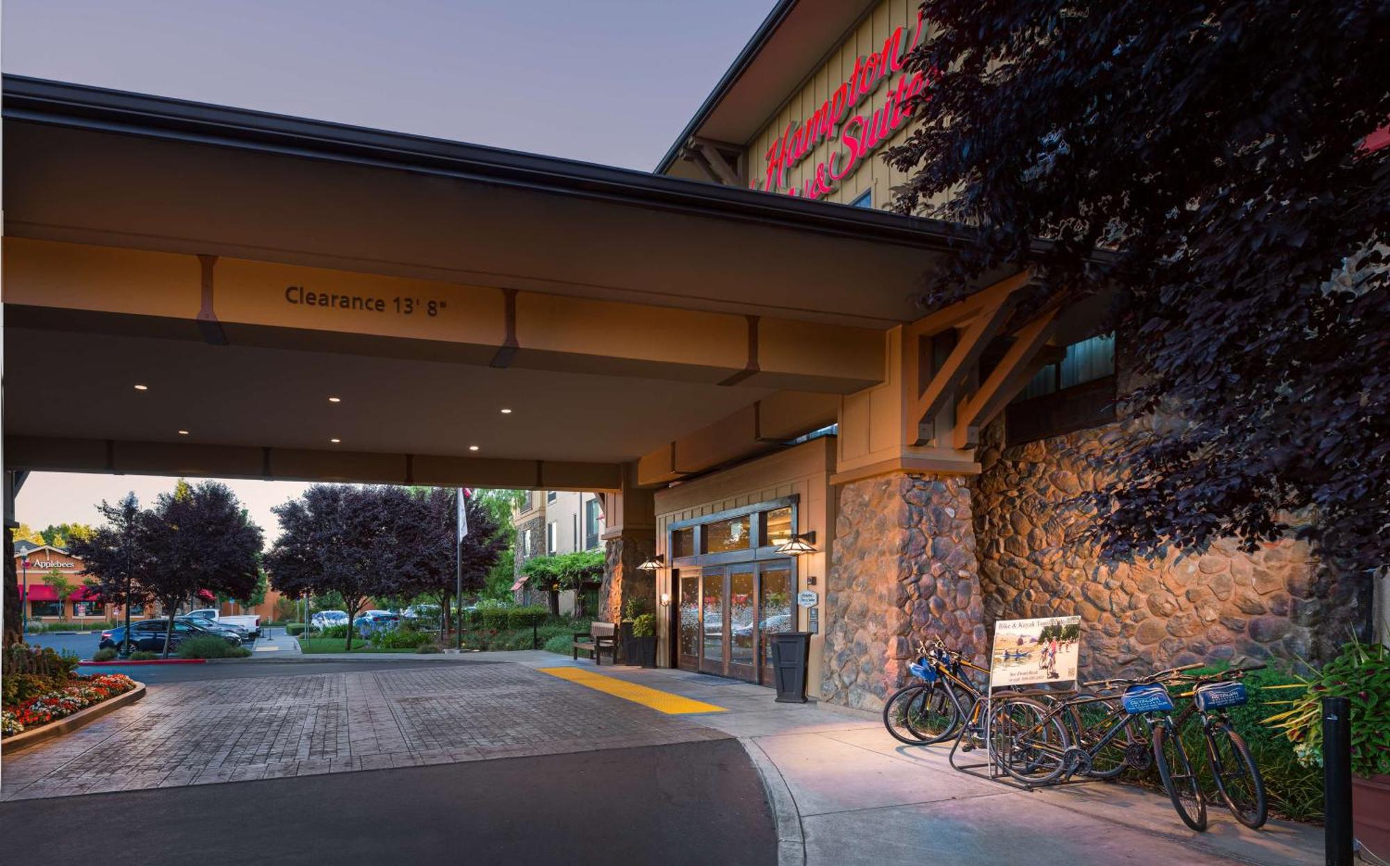 Hotel Hampton & Windsor-sonoma Wine Country Windsor