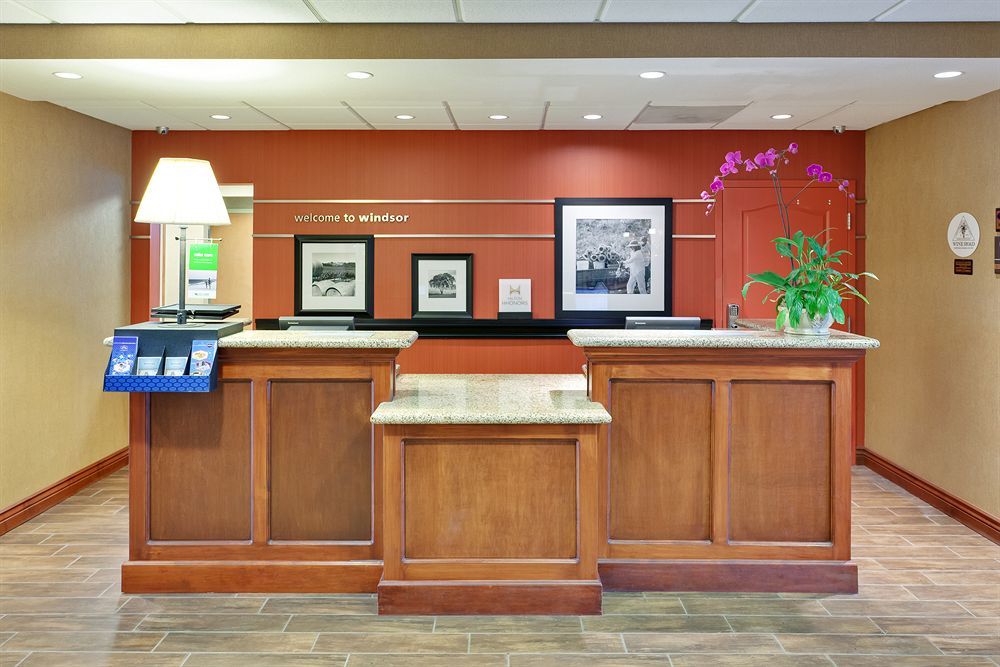 Hampton & Windsor-sonoma Wine Country Hotel Windsor